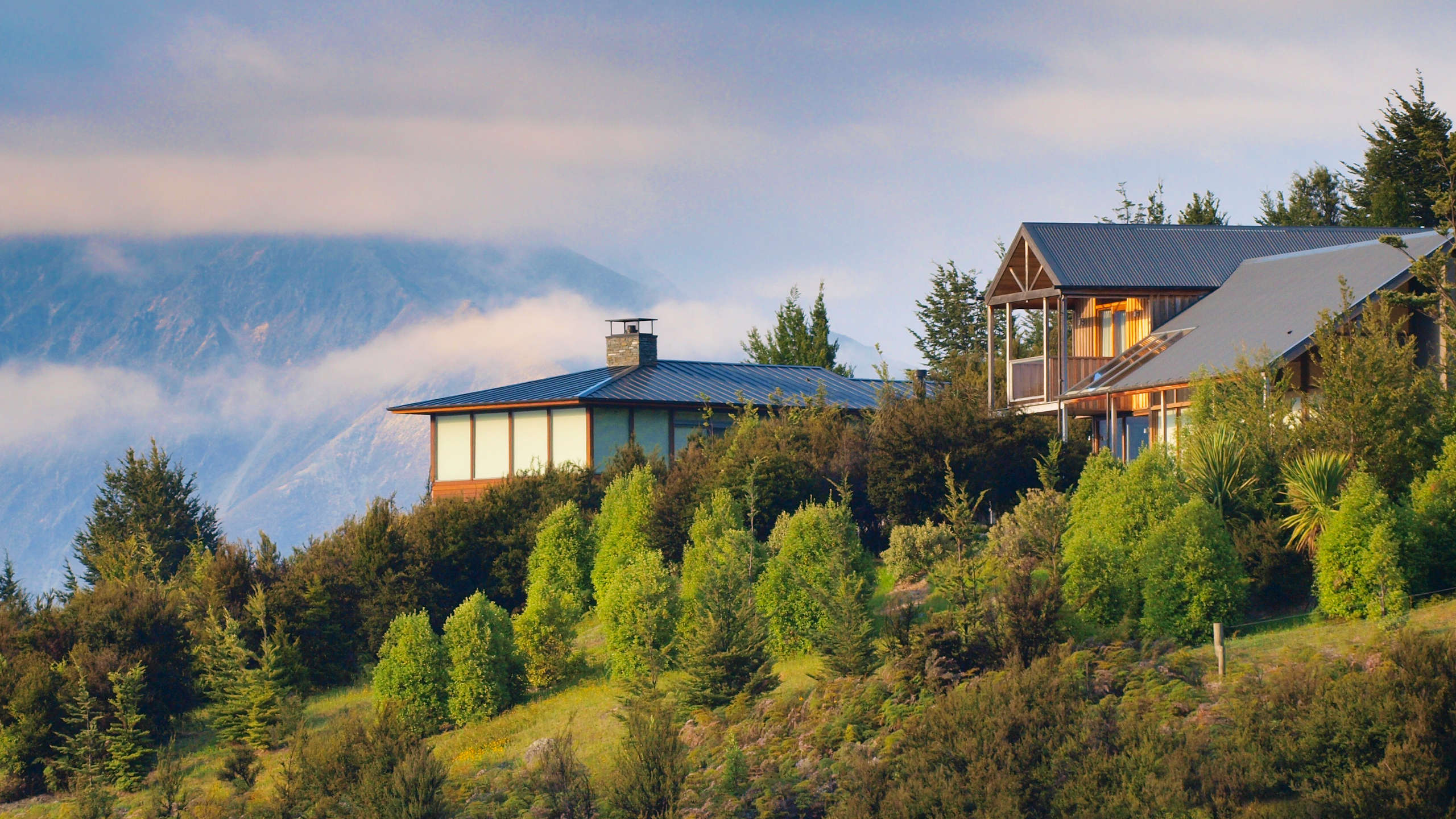 Photo of hilltop house